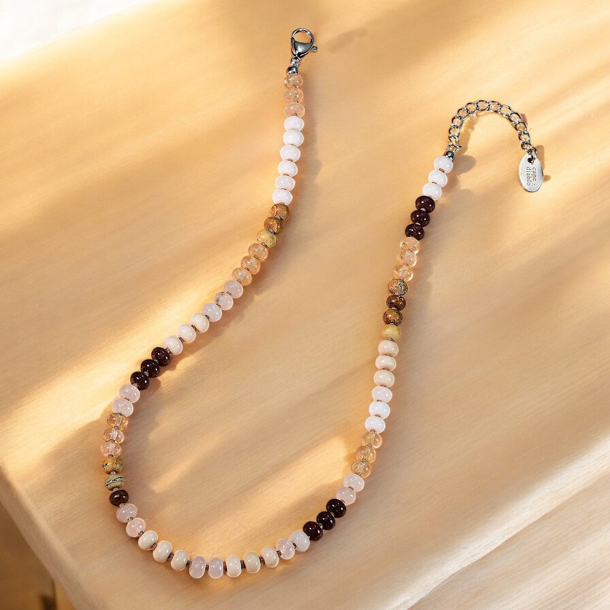 Colar de Pedra Areia Dourada