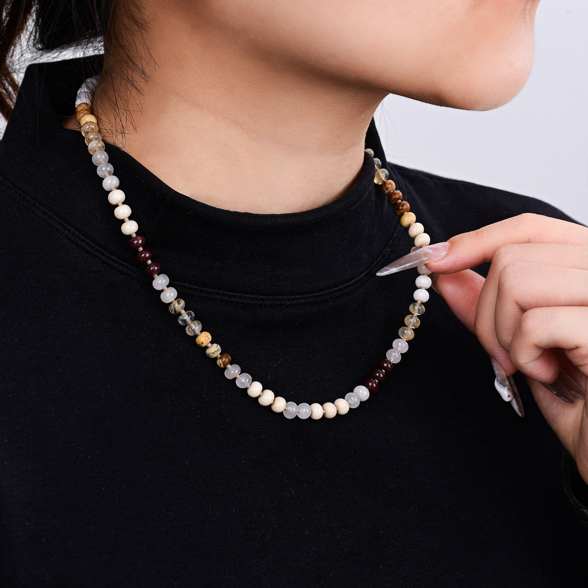 Colar de Pedra Areia Dourada