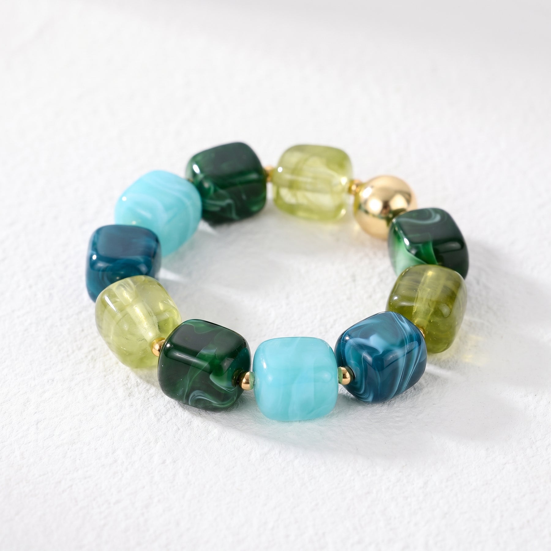 Pulseira robusta de contas mistas Maré Verde.calc