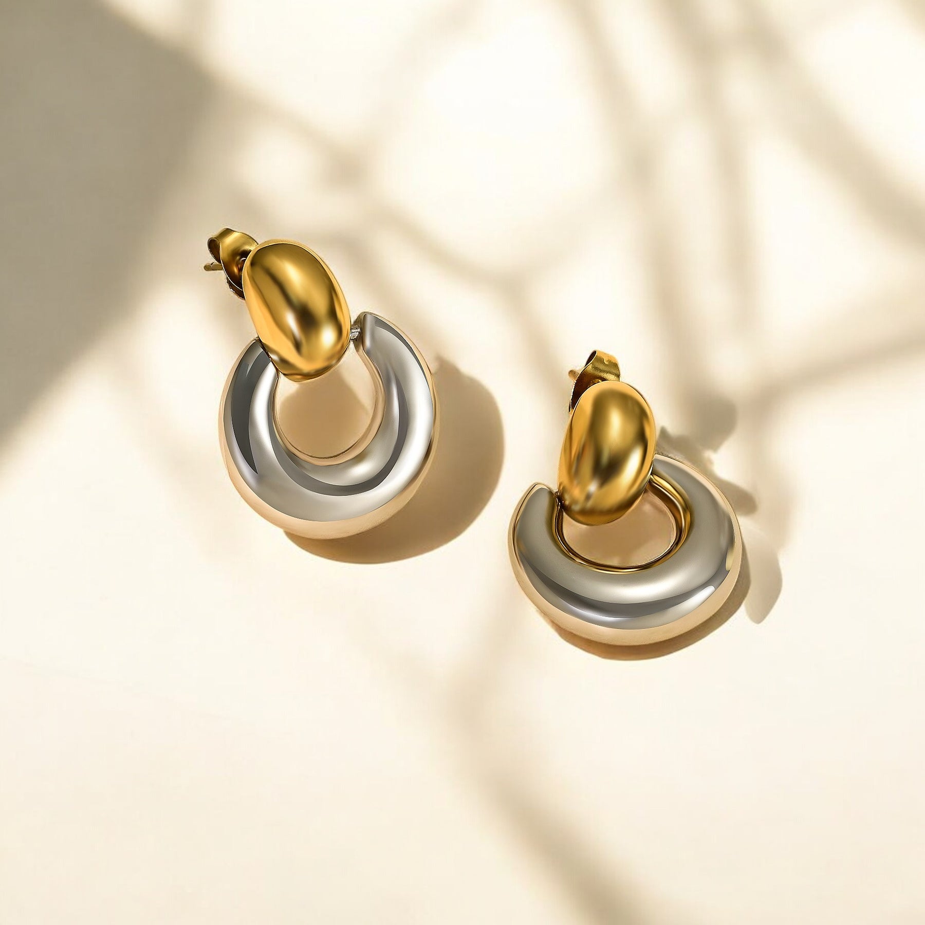 Brincos Eclipse Harmony Hoops