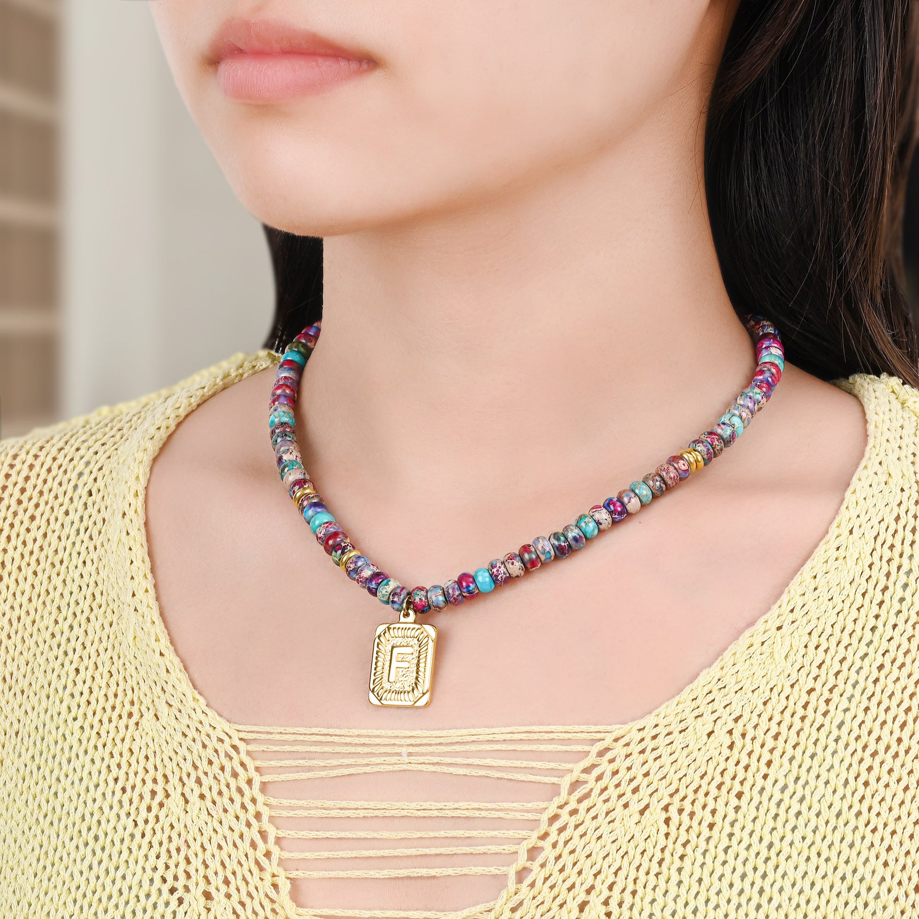 Colar de Letra com Jaspe Imperial Azul