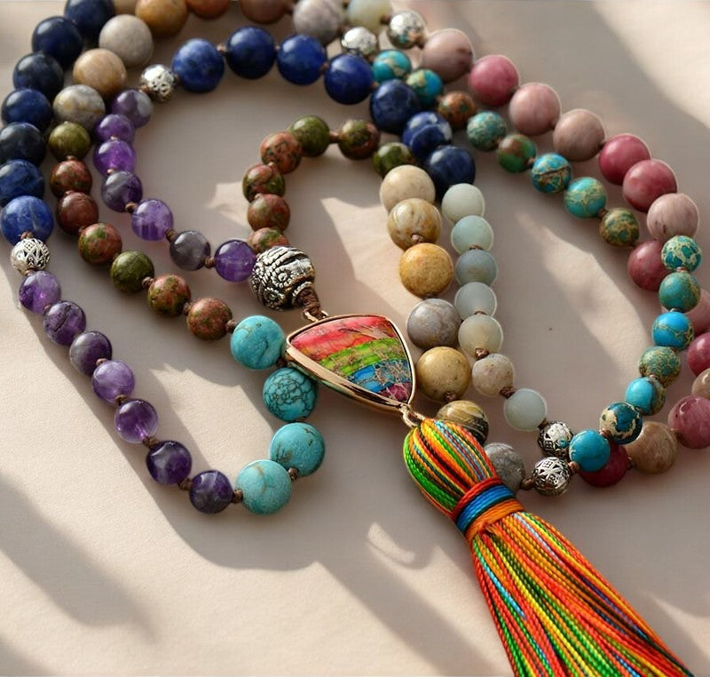 Colar com Pingente de Franjas Chakra