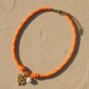 Colar com Pingente de Recife de Coral