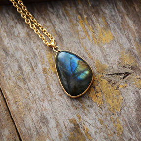 Natural Labradorite Pendant Necklace - Cape Diablo